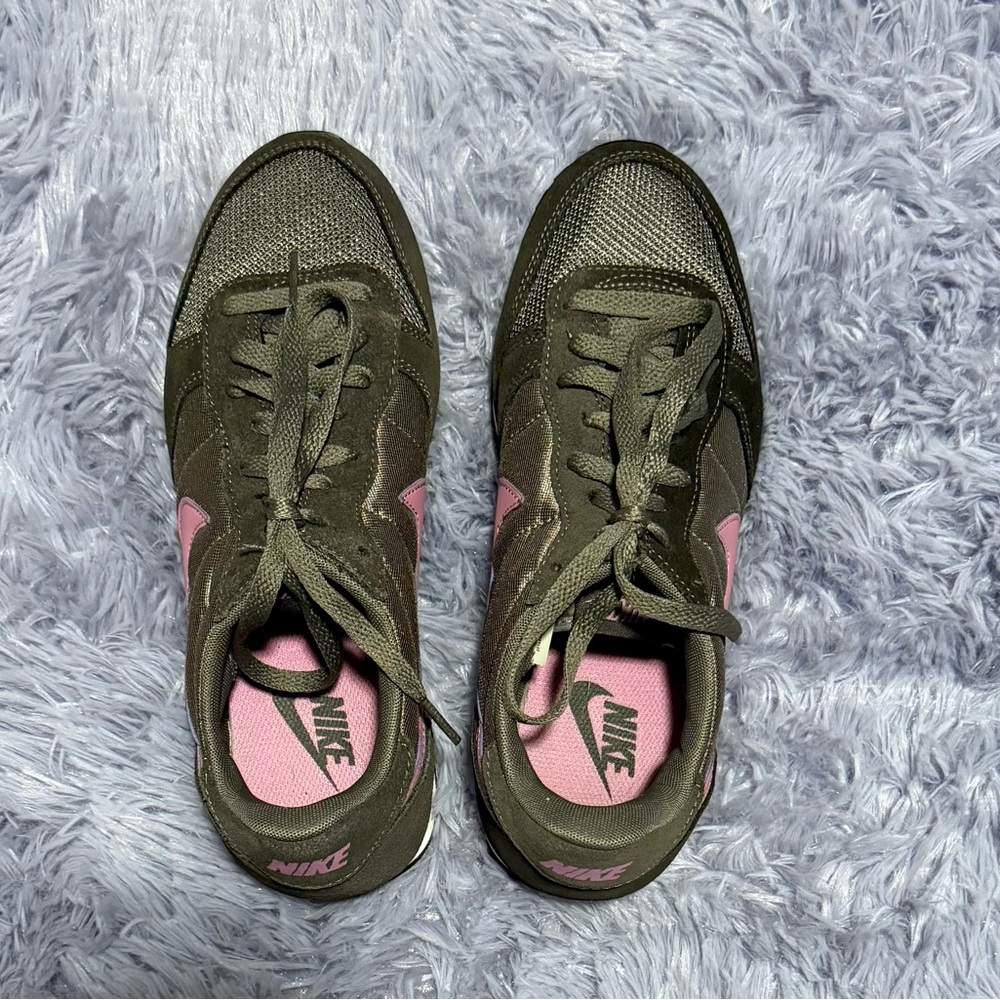 Nike Women's Olive and Pink Sneakers